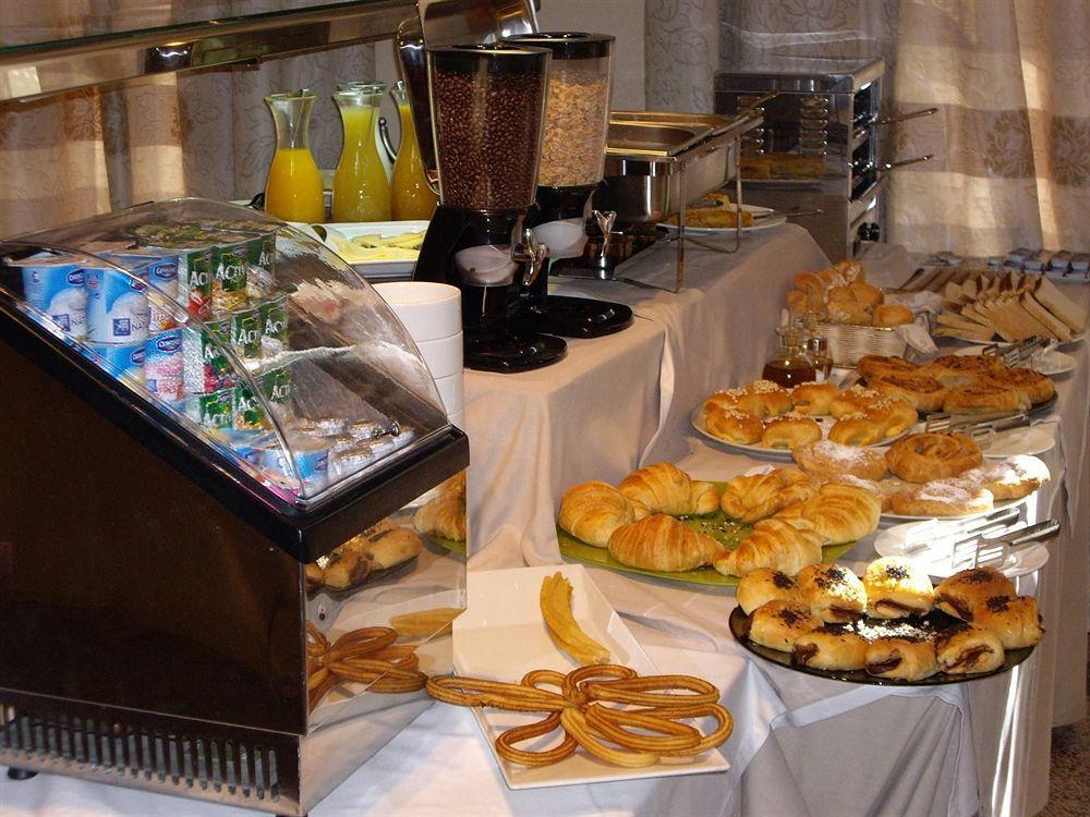 บีแอนด์บี โฮเต็ล มาดริด ฟูเอนลาบราดา Hotel ภายนอก รูปภาพ