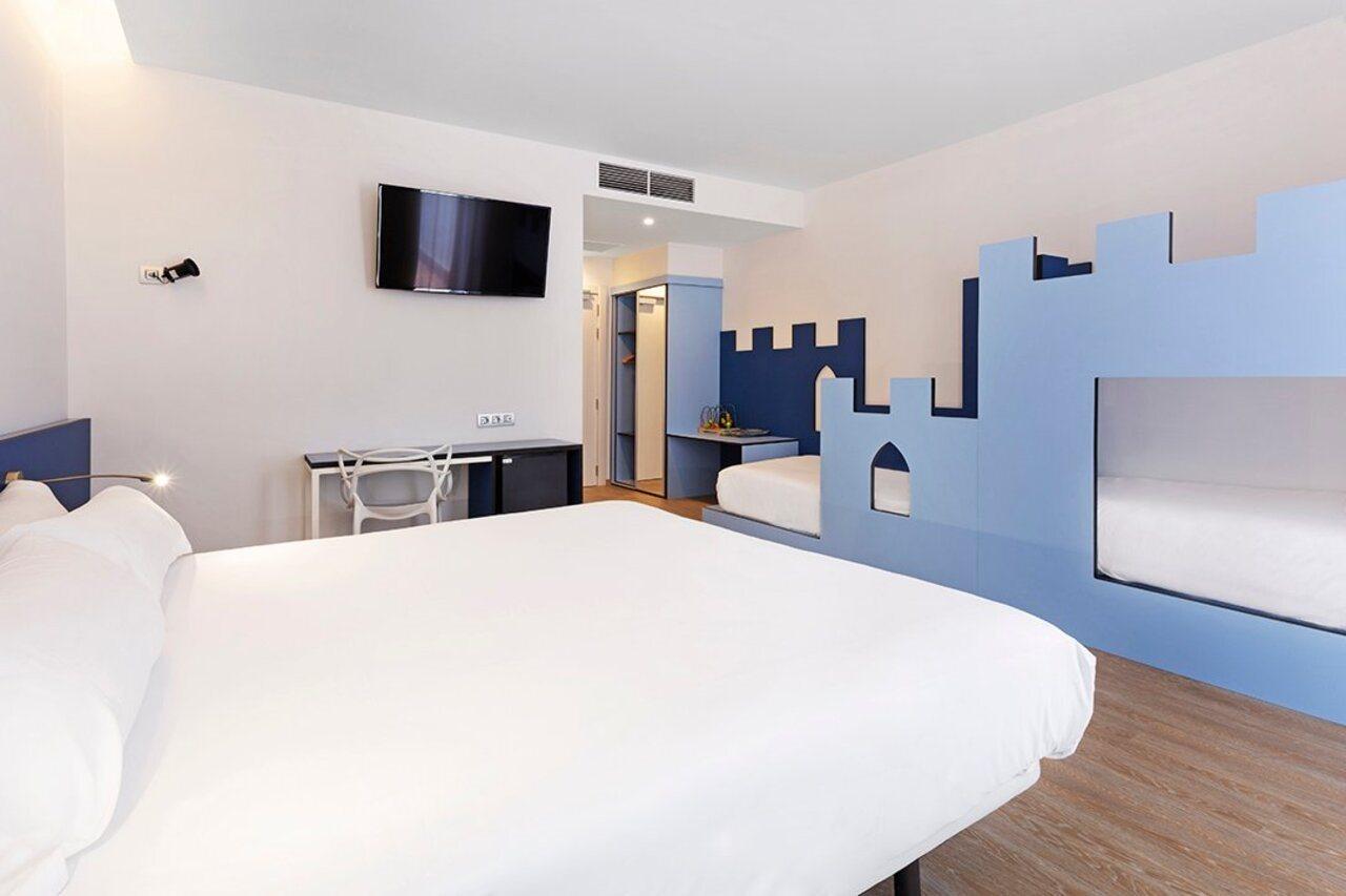 บีแอนด์บี โฮเต็ล มาดริด ฟูเอนลาบราดา Hotel ภายนอก รูปภาพ