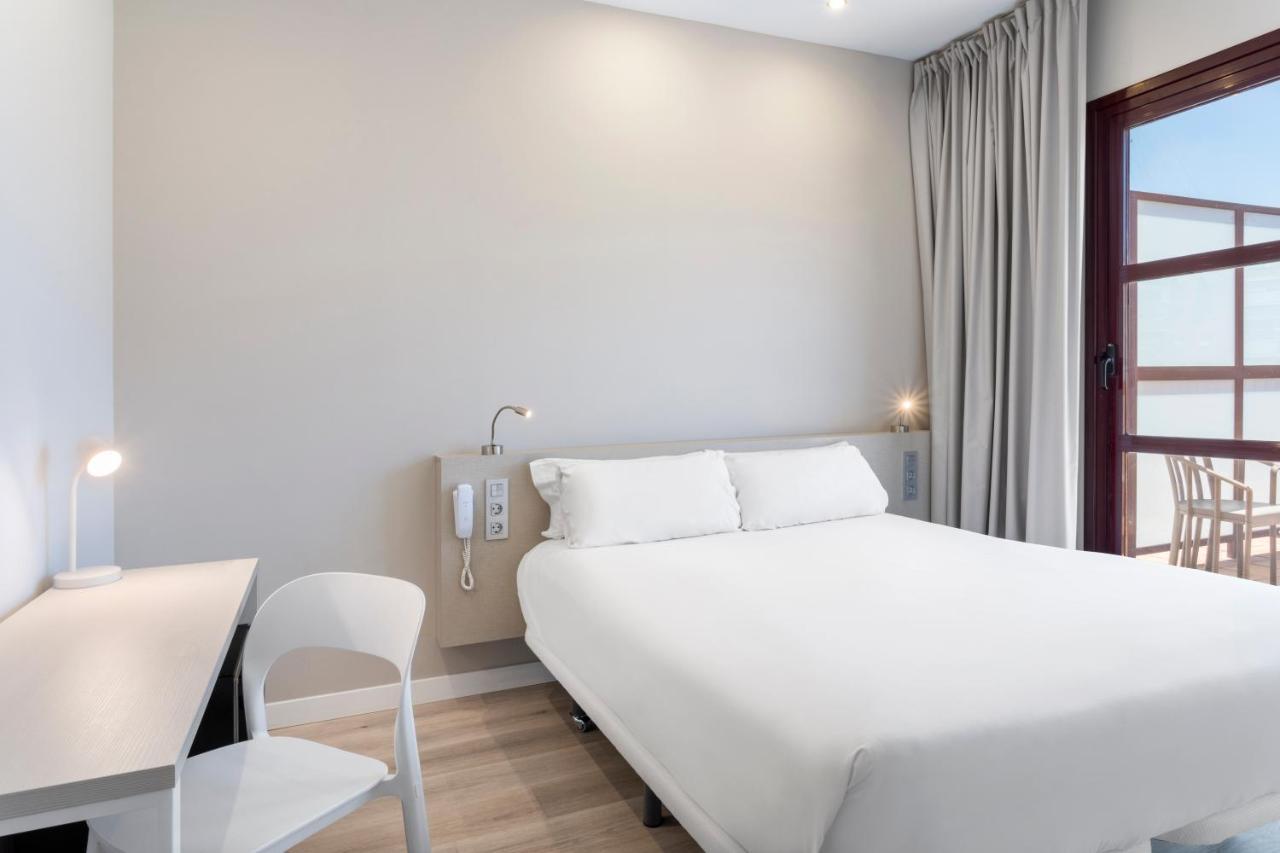 บีแอนด์บี โฮเต็ล มาดริด ฟูเอนลาบราดา Hotel ภายนอก รูปภาพ