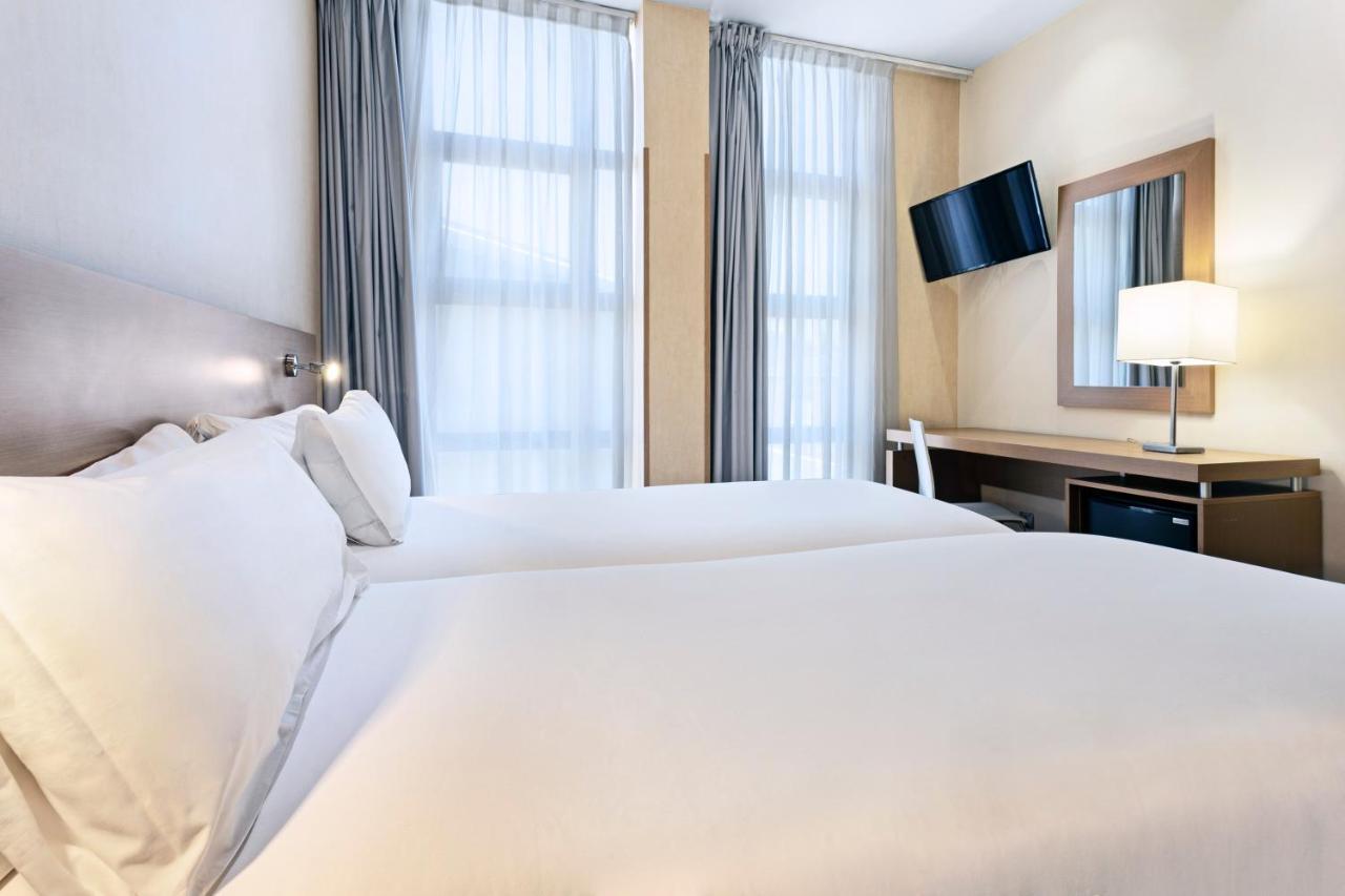 บีแอนด์บี โฮเต็ล มาดริด ฟูเอนลาบราดา Hotel ภายนอก รูปภาพ